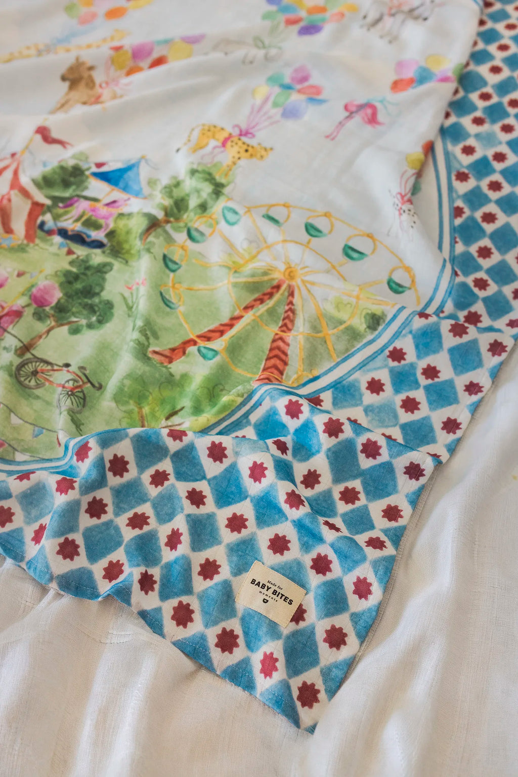 Mini Muslin 100% cotton - Cute bunnies print