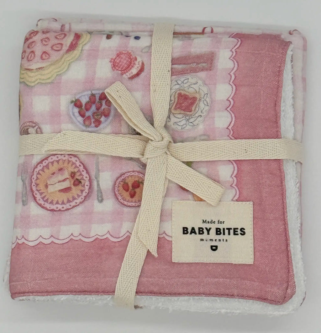 Strawberry House Burp Pack 2PC