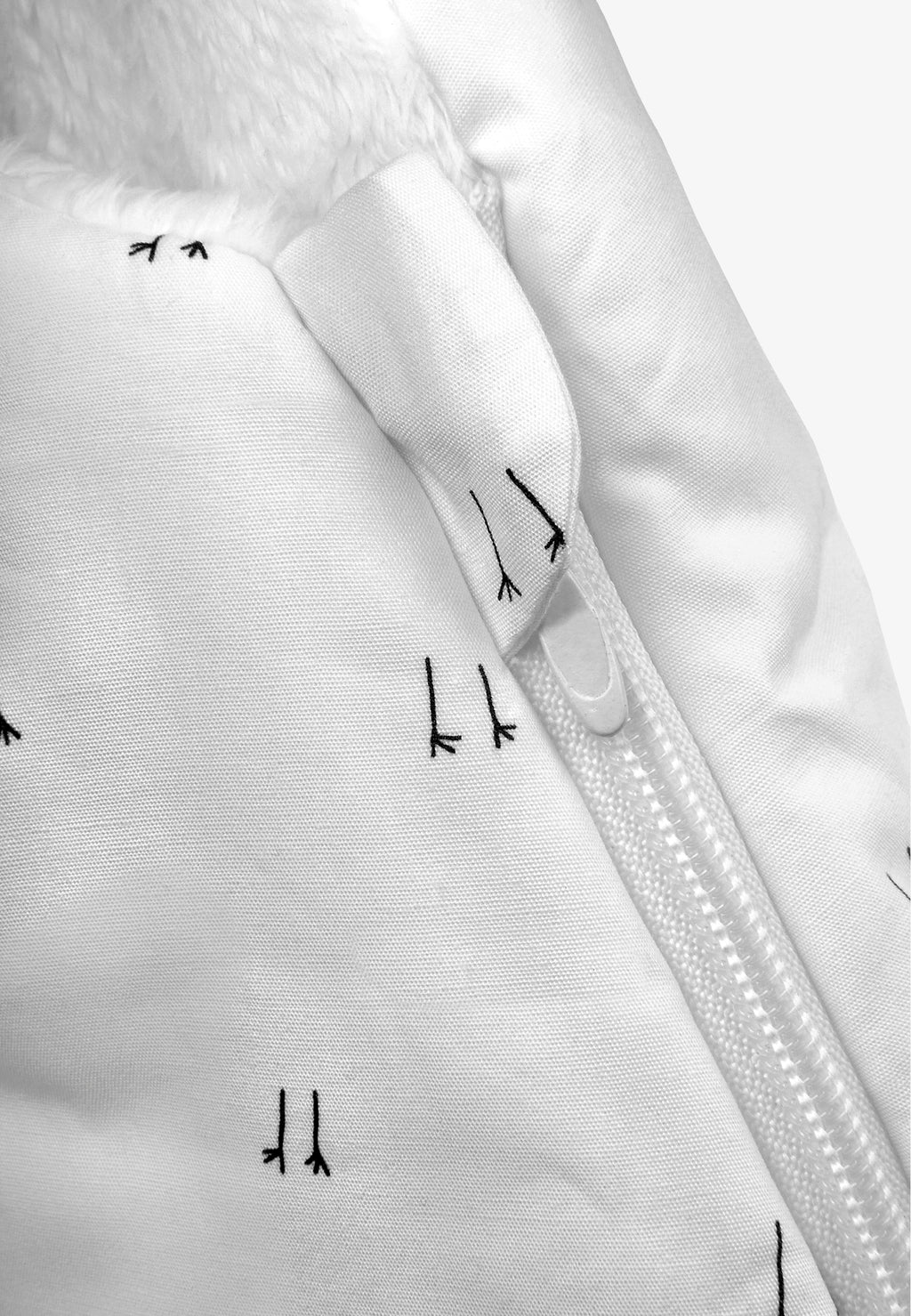 Egg sleeping bag for new borns - Chick legs pattern